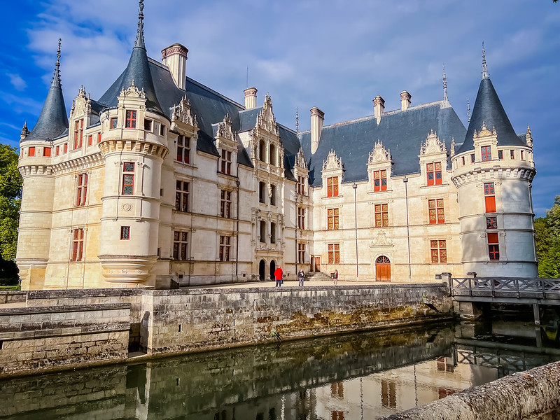 Remplacement des réseaux de chauffage en sol au Château d’AZAY-LE-RIDEAU (37)